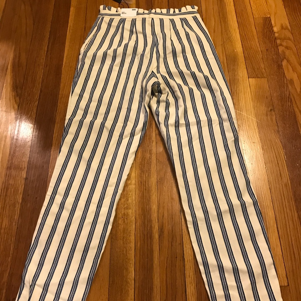 Express Pants - Picture 2 of 7
